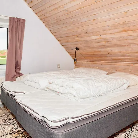 Lush In Holiday home *